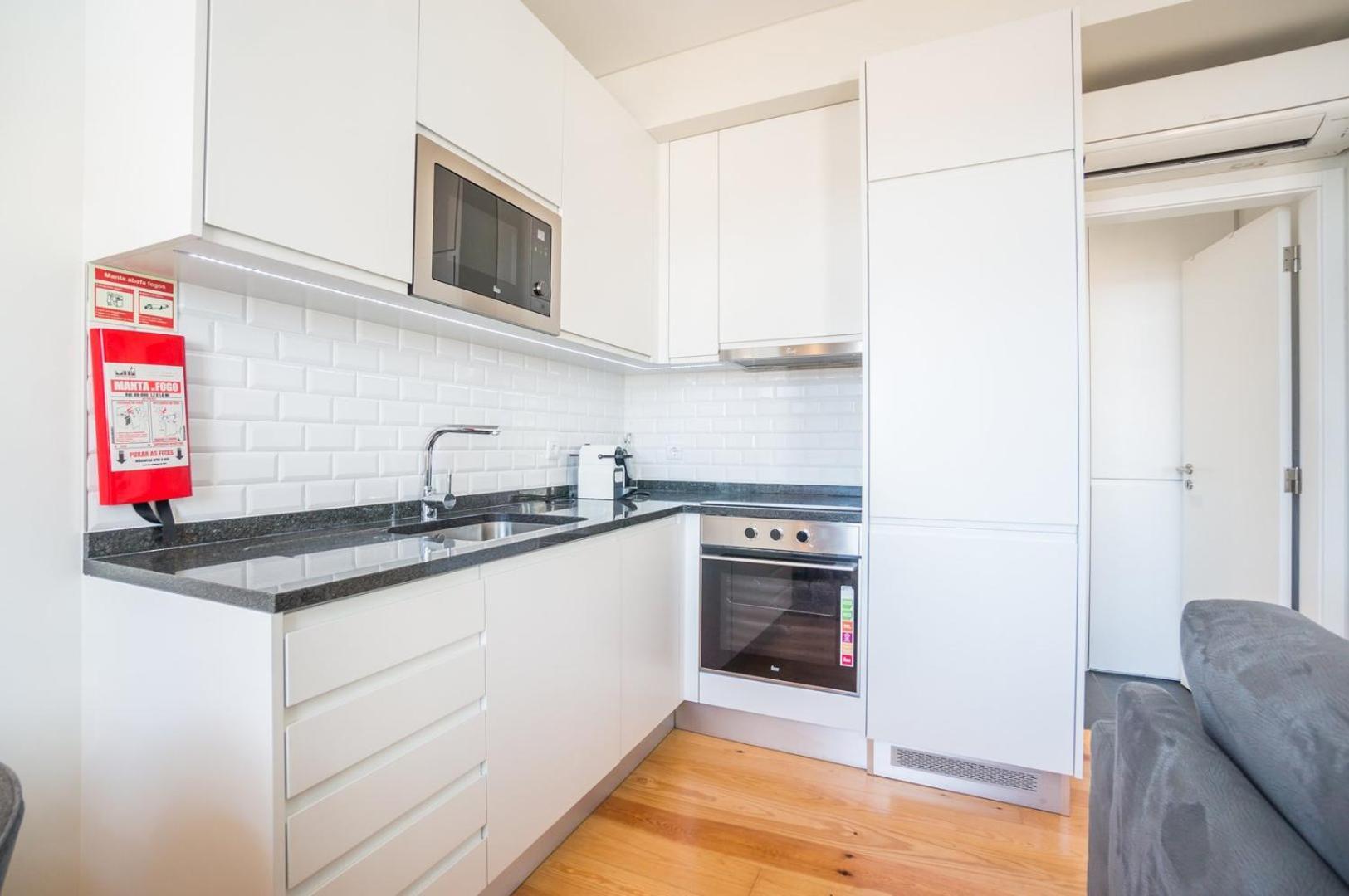 Guestready - Chic And Vibrant Stay Near Anjos Lisboa Extérieur photo